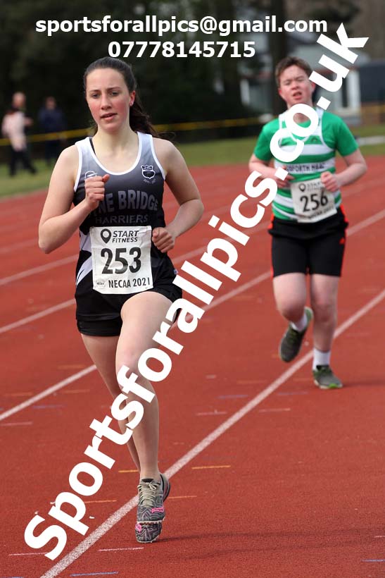 800 metres, 2021 NECAA Open Graded Meeting, Morpeth. Photo: David T. Hewitson/Sports for All Pics